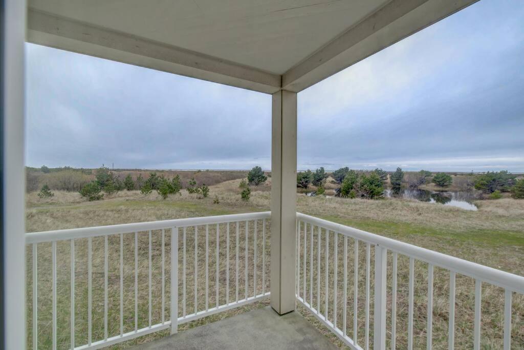 Beach Please-Updated Home With Ocean Views Long Beach Eksteriør billede